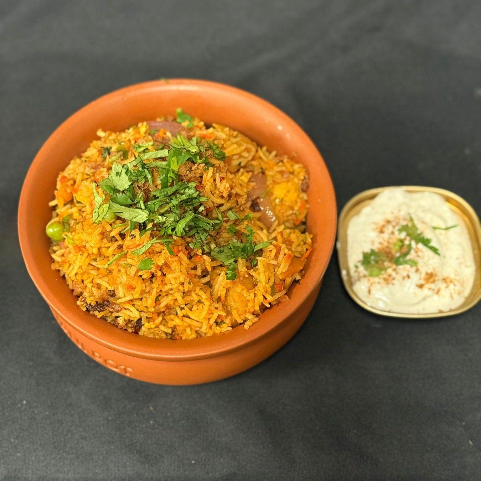 CHICKEN BIRYANI.